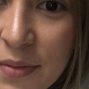 Meet your Posher, Eva